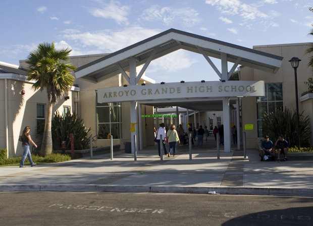 Image of the front of Arroyo Grande High School