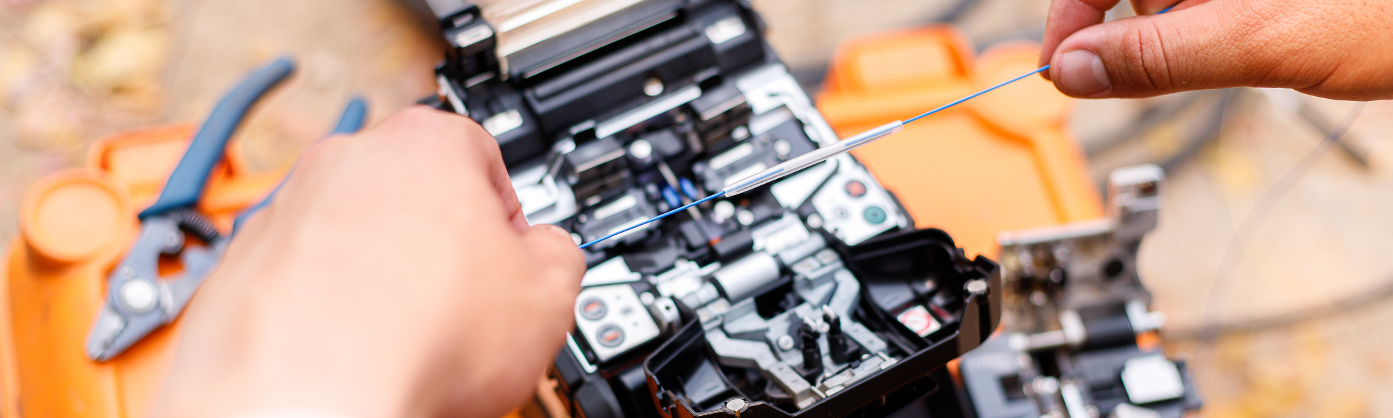 Using a Fusion Splicer in the DC-6000 Fiber Optic Installer Certification Course